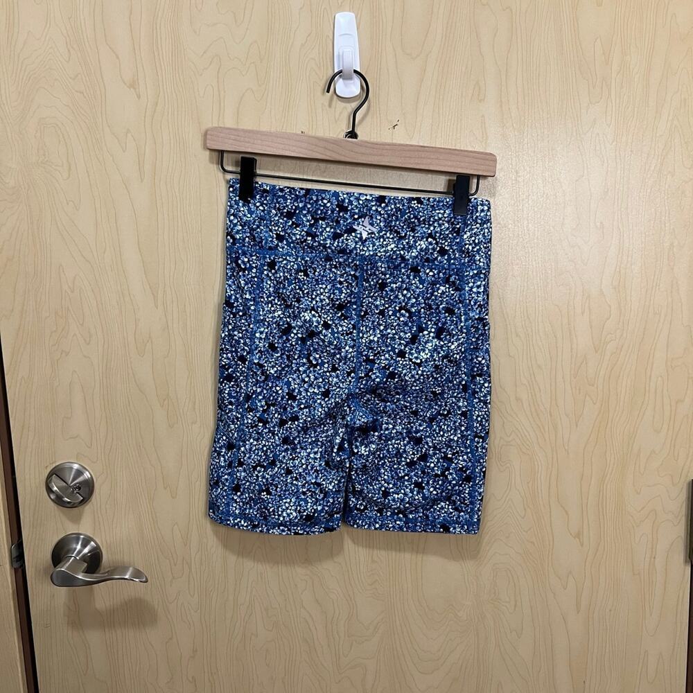 Women’s Tuckernuck shorts